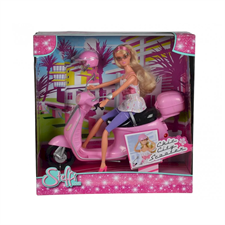 Steffi Love su Scooter 105730282